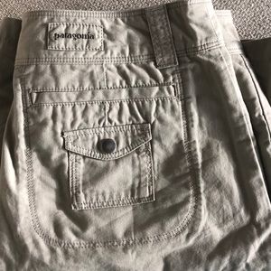 Patagonia shorts khaki sz 12